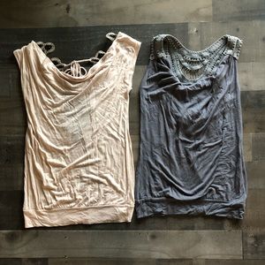 Lot of 2 Buckle Daytrip Beige Black Gray Cowl Neck